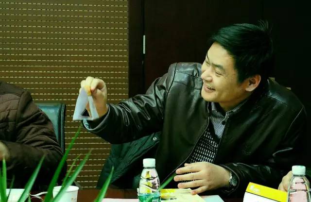孫躍青 鄭州市公交公司車長(zhǎng)，首屆河南十大影響力公職人員獲獎(jiǎng)?wù)? oldsrc=