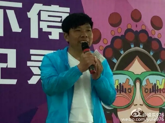 見證挑戰(zhàn)的戲迷代表陳紅森講述自己和戲曲的故事、見證歷史時刻的心情。