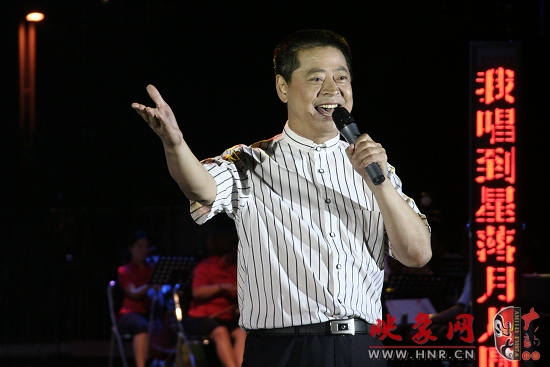 國家一級(jí)演員、河南省曲劇團(tuán)團(tuán)長孟祥禮演唱《你家在哪里》