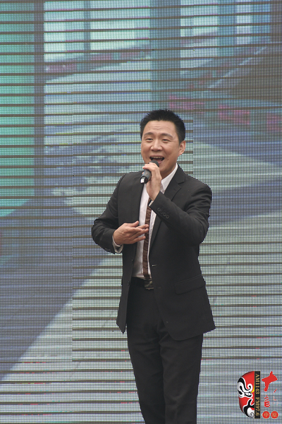 河南省著名乾旦演員、鄭州市豫劇院優(yōu)秀青年演員連德志演唱豫劇《大祭樁》選段“婆母娘且息怒站在路口”