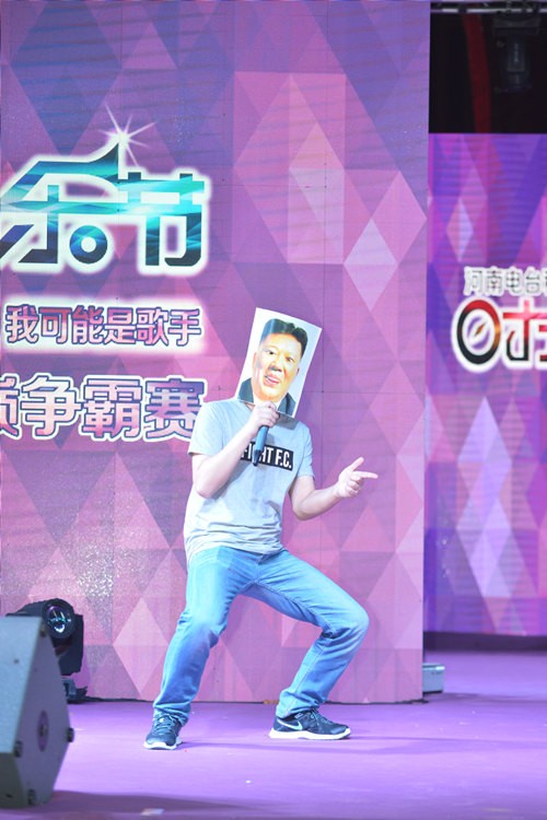 不過隨后的阿強老師現(xiàn)場傳授RAP教程，同樣不遜于老楊呢??！