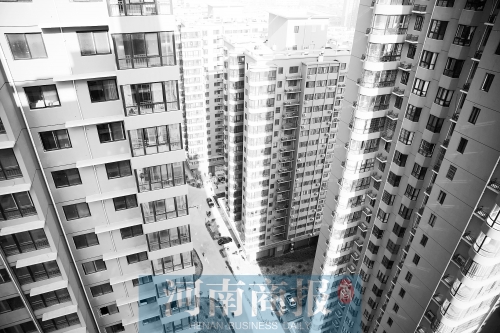 今年鄭州在商品房小區(qū)、經(jīng)適房小區(qū)內(nèi)配建的公租房，將面向社會輪候供應(yīng) 楊東華/攝