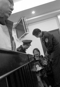 湖南男子殺妻后藏尸2年 其妻曾寫(xiě)7本家暴日記