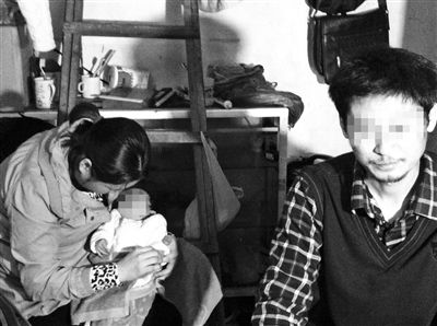 劉釗夫婦試圖將孩子送到“嬰兒安全島”未果，當(dāng)天下午，廣州宣布暫停試點(diǎn)