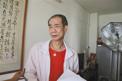 嫖娼事件后，區(qū)少坤向記者訴說委屈，他說：“這是一個圈套”。李根 攝