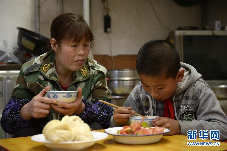 那些年，感動(dòng)過(guò)我們的母親