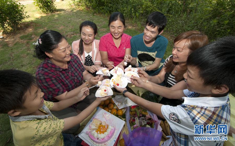 那些年，感動(dòng)過(guò)我們的母親