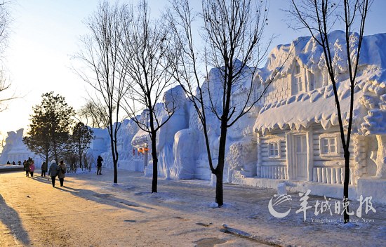 自然賜于雪的無垠，藝術(shù)給予雪的靈魂，人類創(chuàng)造雪的財富 王遠(yuǎn)昌攝