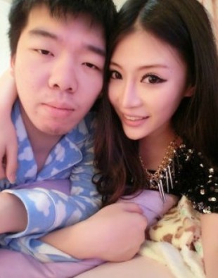 吉星鵬與祁可欣合影。