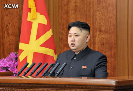 據(jù)朝中社報(bào)道，朝鮮最高領(lǐng)導(dǎo)人金正恩1日發(fā)表2013年新年賀詞。