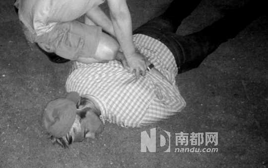 俄羅斯安全部門發(fā)布圖片顯示，美國(guó)駐俄使館工作人員福格爾被抓獲。