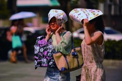進入7月份以來，南京出現(xiàn)了多個高溫天氣。本報資料圖片 劉瀏 攝