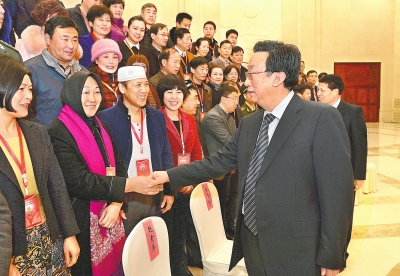 1月20日上午，省委書(shū)記、省人大常委會(huì)主任郭庚茂,省委副書(shū)記、省長(zhǎng)謝伏瞻等親切接見(jiàn)了省民族團(tuán)結(jié)