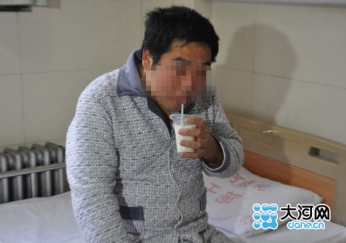 5月7日8時許，開封H7N9患者馬某在病房吃早餐。