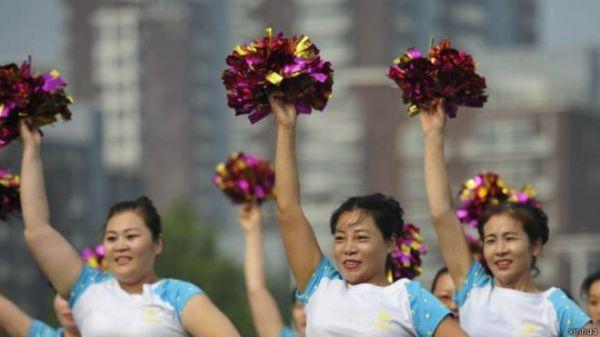中國(guó)大媽獲邀赴加拿大表演廣場(chǎng)舞 將跳小蘋(píng)果