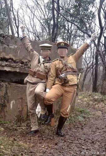 犯眾怒！兩男子抗日碉堡前扮日本兵拍照 警方介入