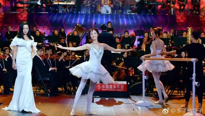 《創(chuàng)造101》主題曲公布，這個被吐槽油膩的c位是什么來頭？