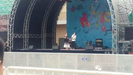河南交通廣播主持人佳音、彎彎、朱浩都登上了優(yōu)放舞臺，優(yōu)放，交廣在這里！