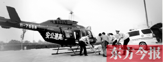 7月25日，河南省公安廳高速交警總隊(duì)進(jìn)行了首次直升機(jī)高速公路急救病人演練