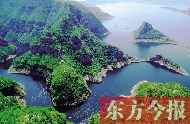 碧水藍(lán)天有綠色,是濟(jì)源人生活的愿望。如今,正是因?yàn)闈?jì)源有山有水,綠樹成蔭,很多在外工作的濟(jì)源人慢慢選擇回家鄉(xiāng)買房定居。