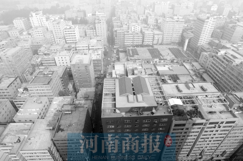 陳寨密密麻麻的出租房，或許將成為歷史  鄧萬里/攝