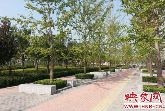 綠色生態(tài)廊道建設(shè)為市民提供了更多的休閑娛樂的場所。