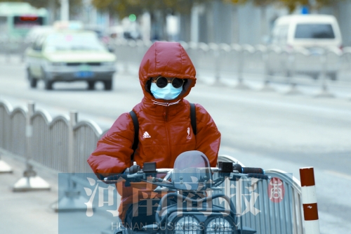 全副武裝，抵抗寒風