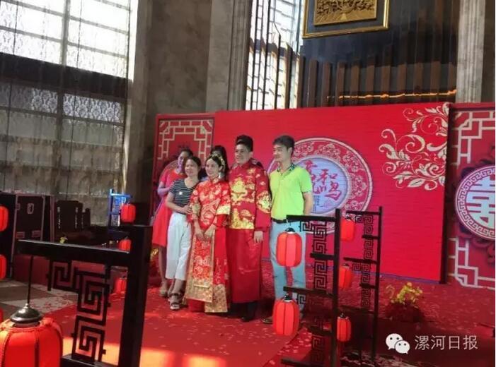 婚禮現(xiàn)場(chǎng)。