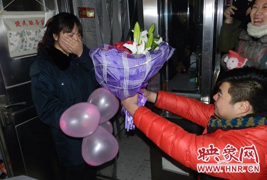 “嫁給我吧，我要愛你一生！”