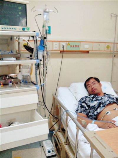 傷者陳士奎在重癥監(jiān)護室。新京報記者 王瑞鋒 攝