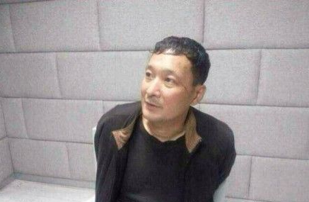 圖為在逃犯罪嫌疑人王慶新。