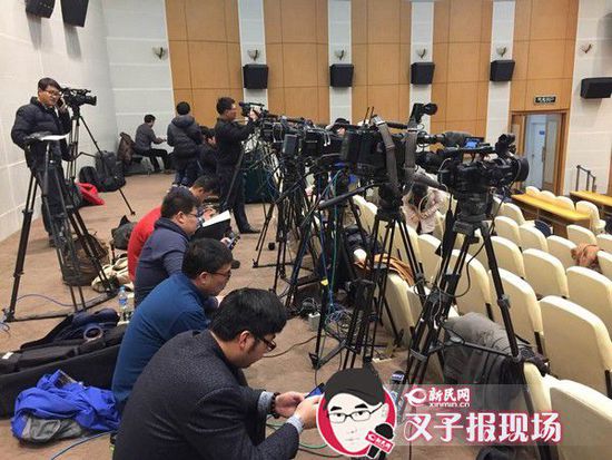 圖說：大量媒體聚焦在發(fā)布會現(xiàn)場。新民晚報新民網(wǎng)