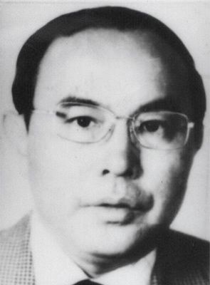 胡玉興 現(xiàn)年59歲，外逃前任山西省太原市住房制度改革辦公室主任，2002年7月逃往澳大利亞或新西蘭。