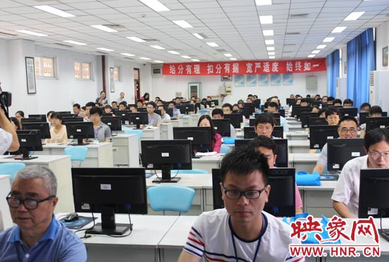 與書面評卷相比,網(wǎng)上評卷由系統(tǒng)自動進(jìn)行分發(fā),減少了試卷過程的周轉(zhuǎn),提高了評卷的工作效率。