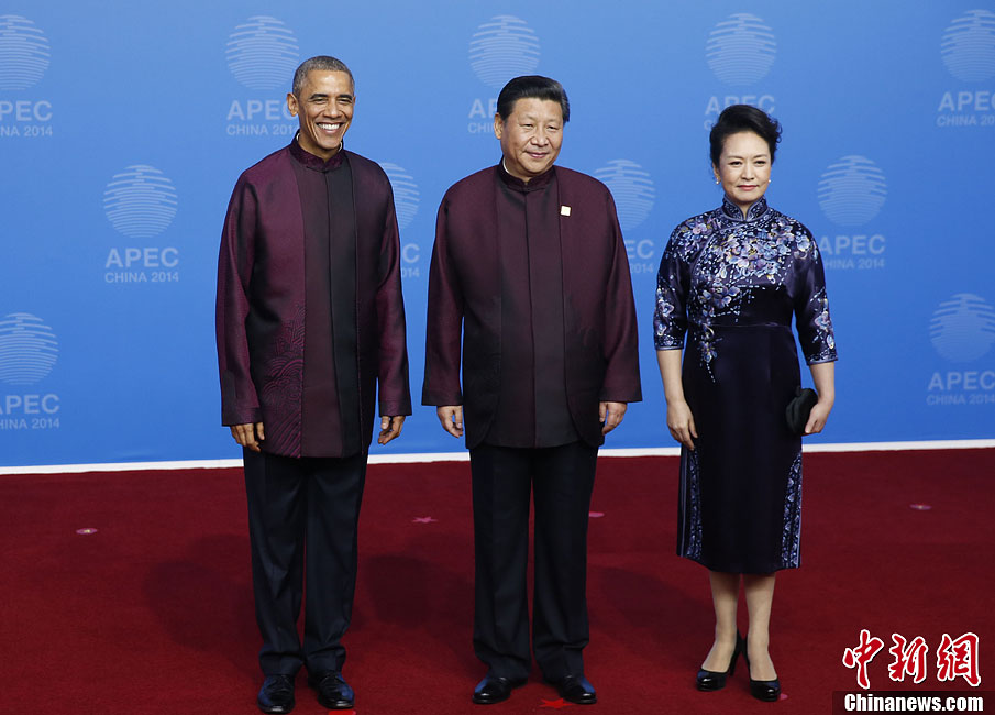 圖為習(xí)近平夫婦歡迎美國(guó)總統(tǒng)奧巴馬。中新社發(fā) 杜洋 攝