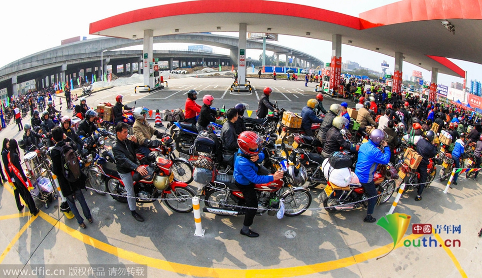 今年廣東、廣西兩省共193座中石化油站將為返鄉(xiāng)車(chē)主提供“6+X”免費(fèi)服務(wù)，并將為1萬(wàn)名“返鄉(xiāng)摩騎”免