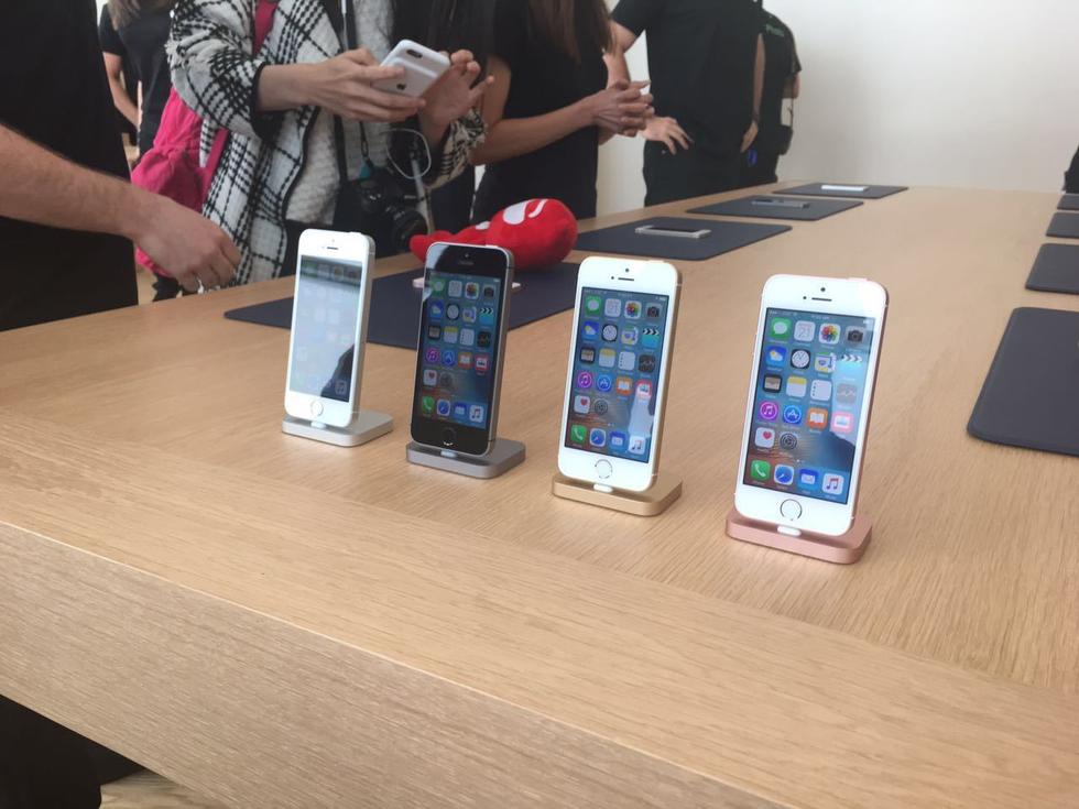 蘋果iPhone SE真機照:售價3288元起 中國首發(fā) 蘋果iPhone SE真機照:售價3288元起 中國首發(fā)