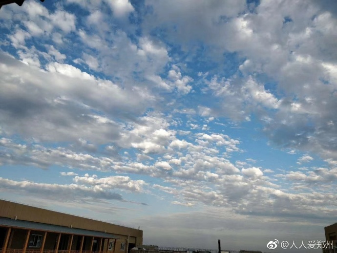 又被鄭州的藍天刷屏！隨便一拍就是手機壁紙