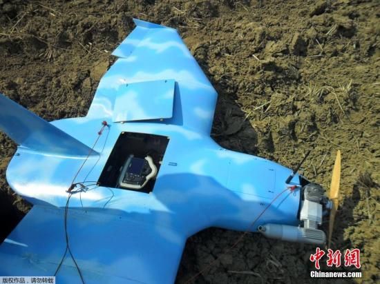 圖為3月31日，一架無人機在韓國西部海域的白翎島墜毀。