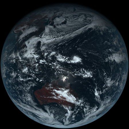 日本衛(wèi)星拍下地球真正的樣貌。（圖／翻攝自日本氣象廳）