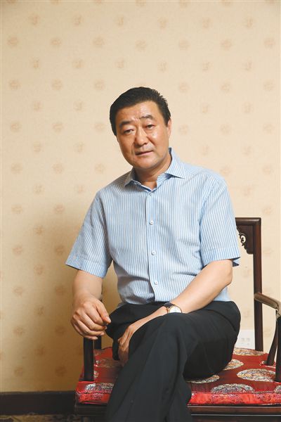 　張新明金業(yè)集團董事長。2002年進入焦炭領域。2010年，張新明將金業(yè)煤焦化集團部分資產以79億賣