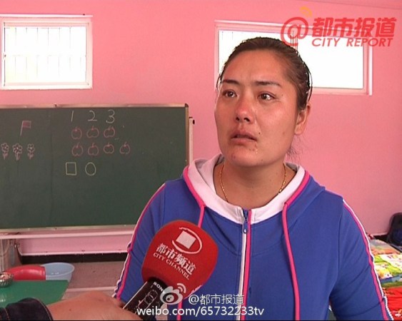 當(dāng)事老師接受采訪時(shí)表示很委屈。