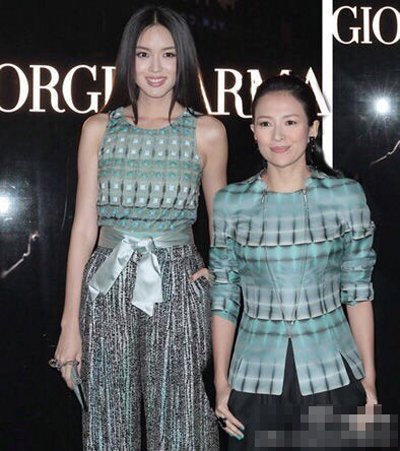 就算氣場(chǎng)絕對(duì)強(qiáng)大的貝嫂，跟張梓琳合影幾乎可以讓人忽視