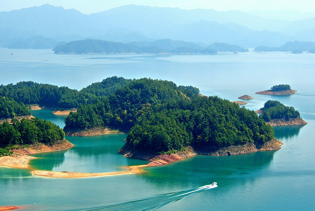 這個(gè)初夏有點(diǎn)甜 走進(jìn)如詩(shī)如畫(huà)千島湖