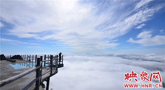 這個(gè)夏天,21℃老君山精彩不斷、主題活動(dòng)驚爆眼球、更有百萬大獎(jiǎng)等你拿!