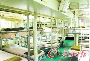 航母上的水兵宿舍。（資料圖片）