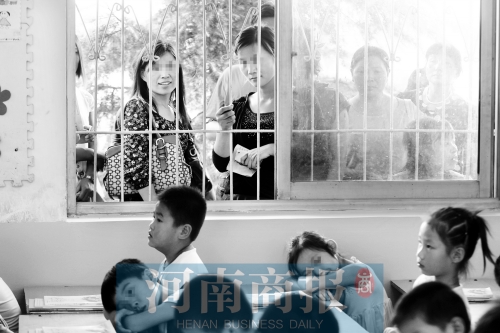 家長(zhǎng)們都想讓孩子上個(gè)好學(xué)校、好班級(jí)，但也應(yīng)根據(jù)實(shí)際情況，選擇最合適的