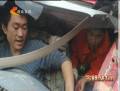 司機(jī)車禍致電老婆：如果腿斷了你還愛(ài)我不？
