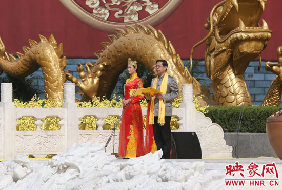 省委副書記、省政協(xié)主席葉冬松致歡迎詞。映象網(wǎng)記者 邵恰 攝