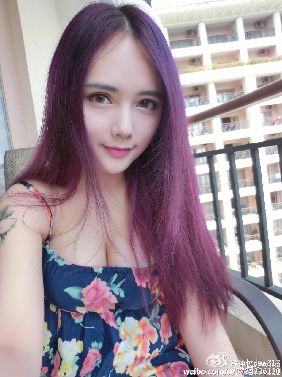 湖大21歲?；ㄇ巴购舐N無懼走光